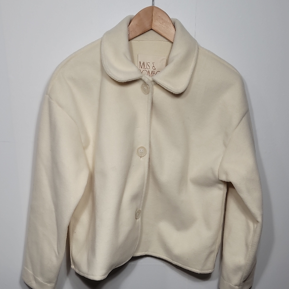 Mus & Bombon Lapel Cream Button-Up Jacket